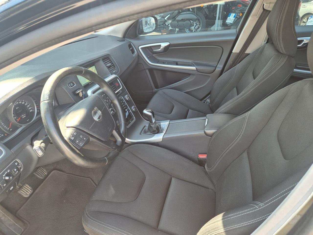 Volvo S60 D2 Kinetic E6B -- IN PREPARAZIONE!