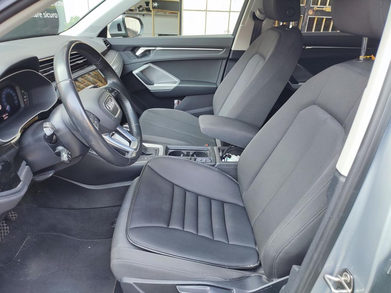 Audi Q3 2.0 35 TDI Business Advanced #11911