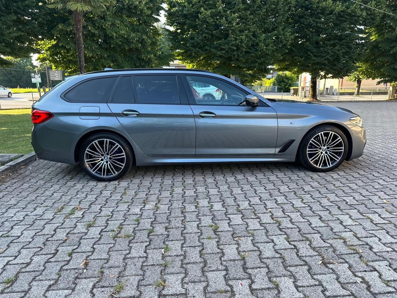 Bmw 530 530d xDrive Touring Msport