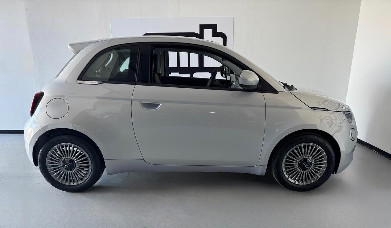 Fiat 500 Berlina Hybrid Torino