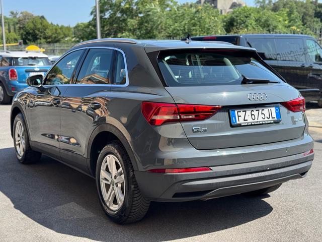 AUDI Q3 35 TDI S tronic Business