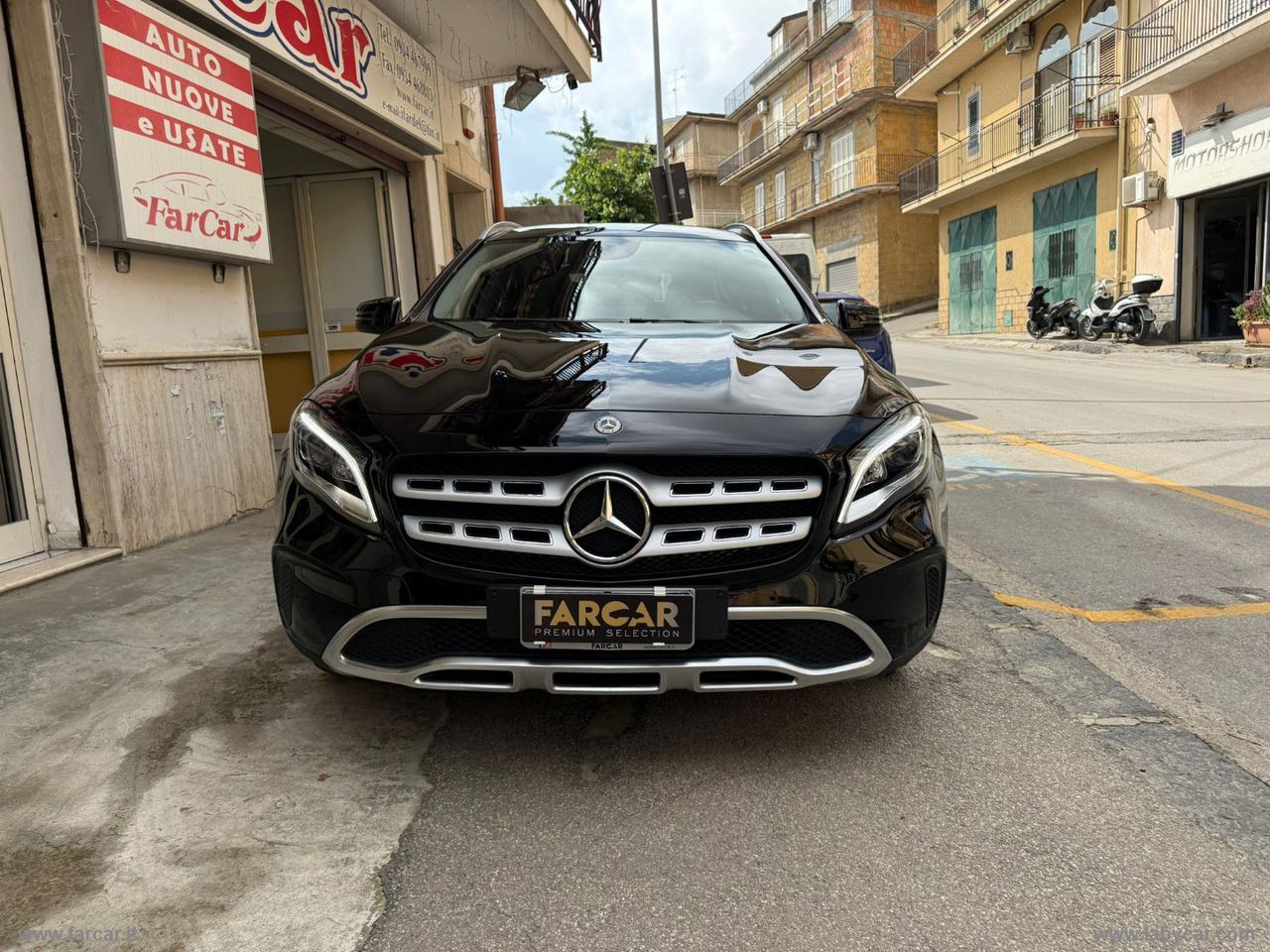 MERCEDES-BENZ GLA 200 d Automatic Sport CROSS