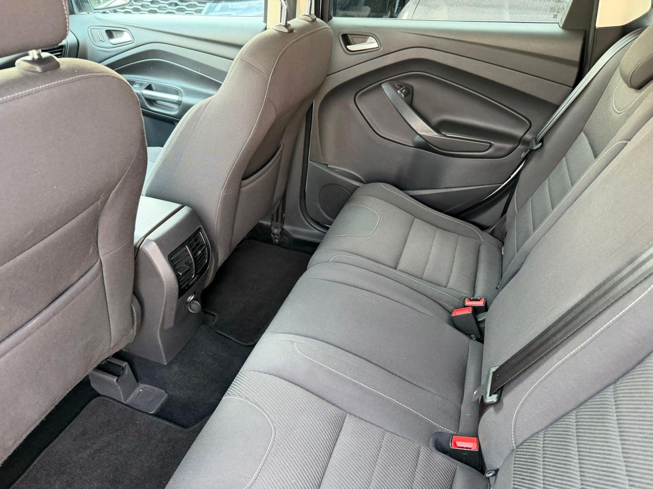 Ford Kuga 2.0 tdci 2wd 115cv / CINGHIA FATTA