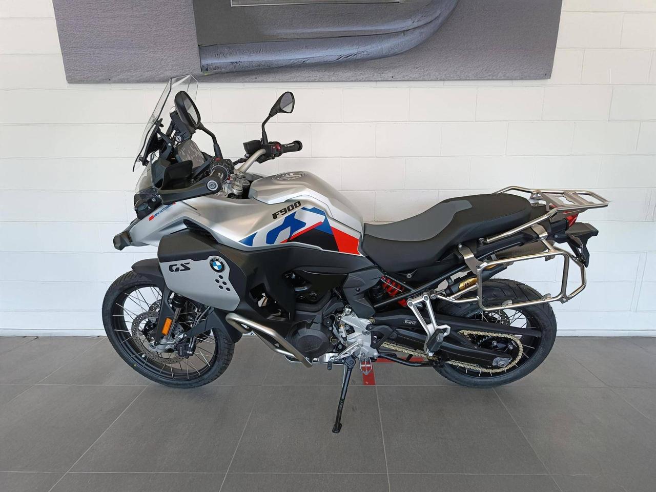 BMW F 900 GS Adventure Ride Pro