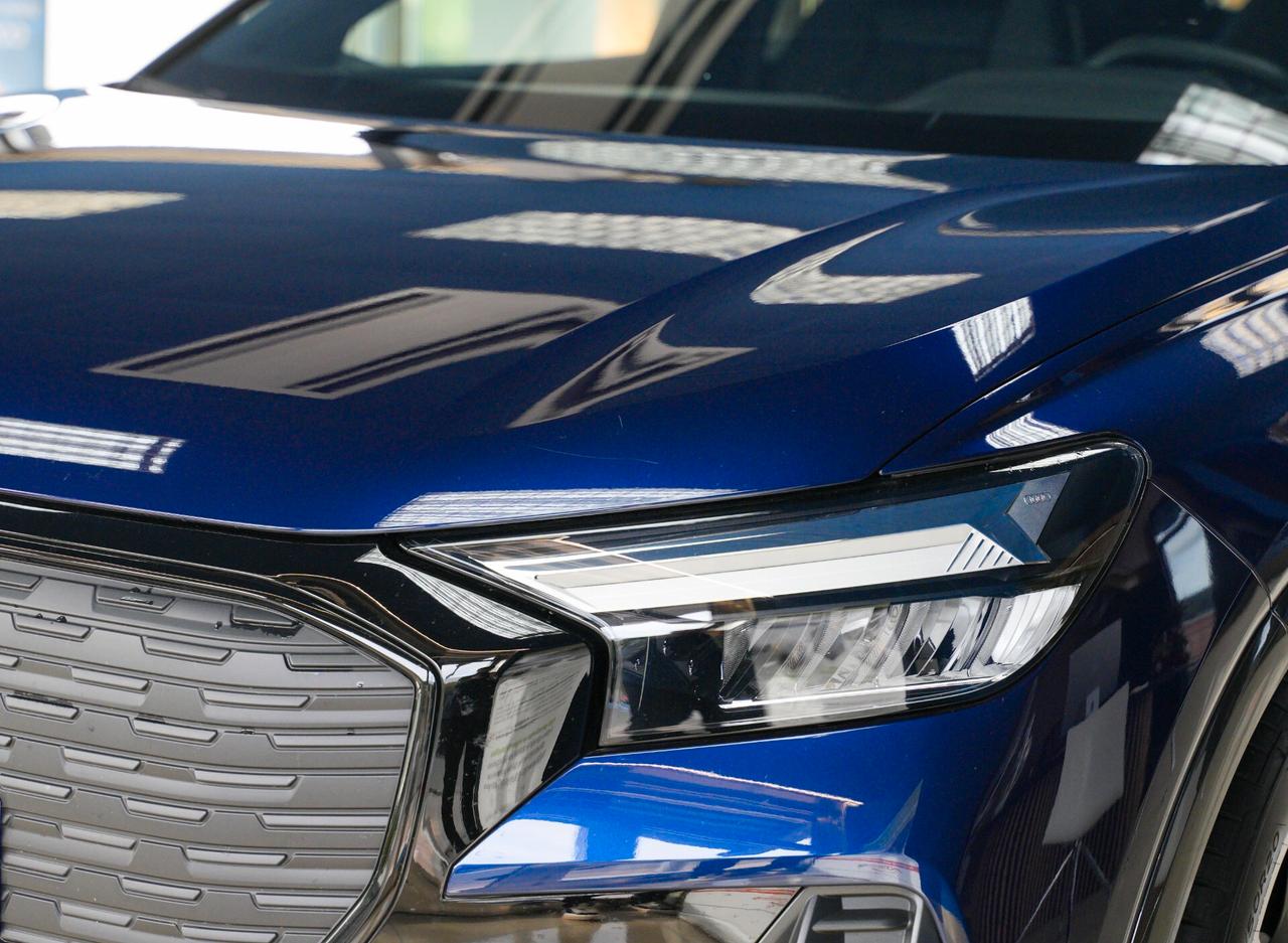 Audi Q4 45 e-tron quattro S line edition