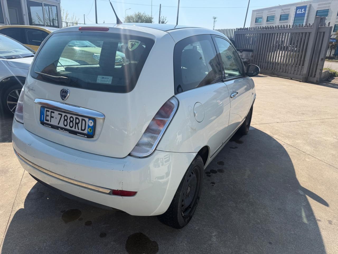 Lancia Ypsilon 1.3 MJT 75 CV Elle