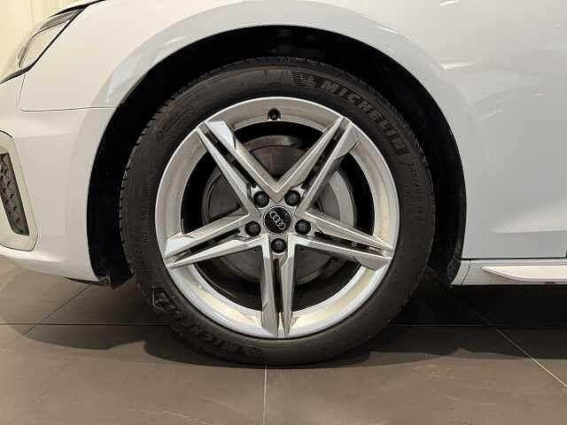 Audi A4 Avant 40 TDI quattro S tronic S line edition