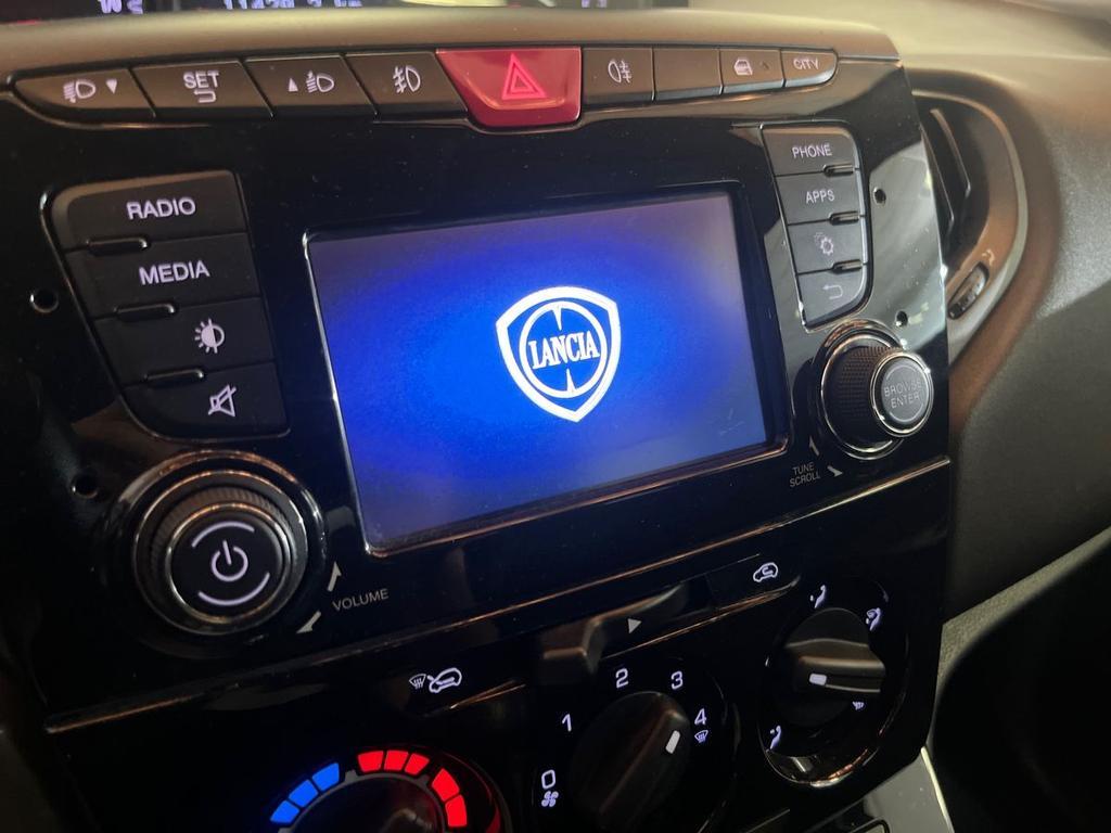 Lancia Ypsilon 1.3 mjt Silver s&s 95cv