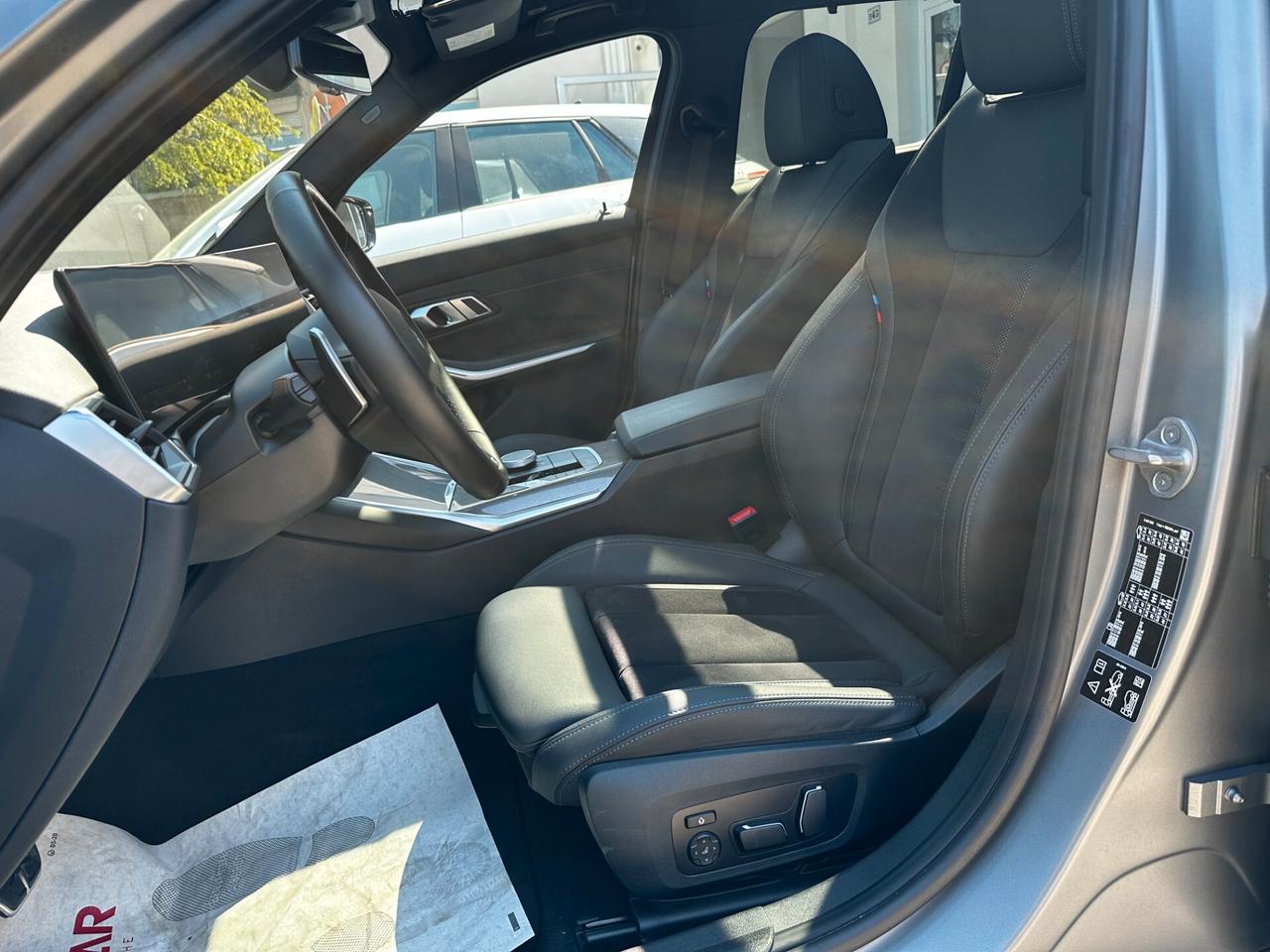 Bmw 320d xDrive Touring M Sport PRO_TETTO_R19_MATRIX_BLACK_