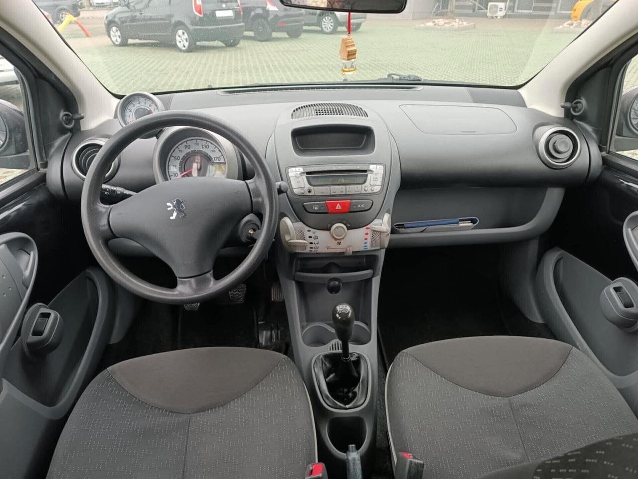 Peugeot 107 1.0 68CV 5p. Allure