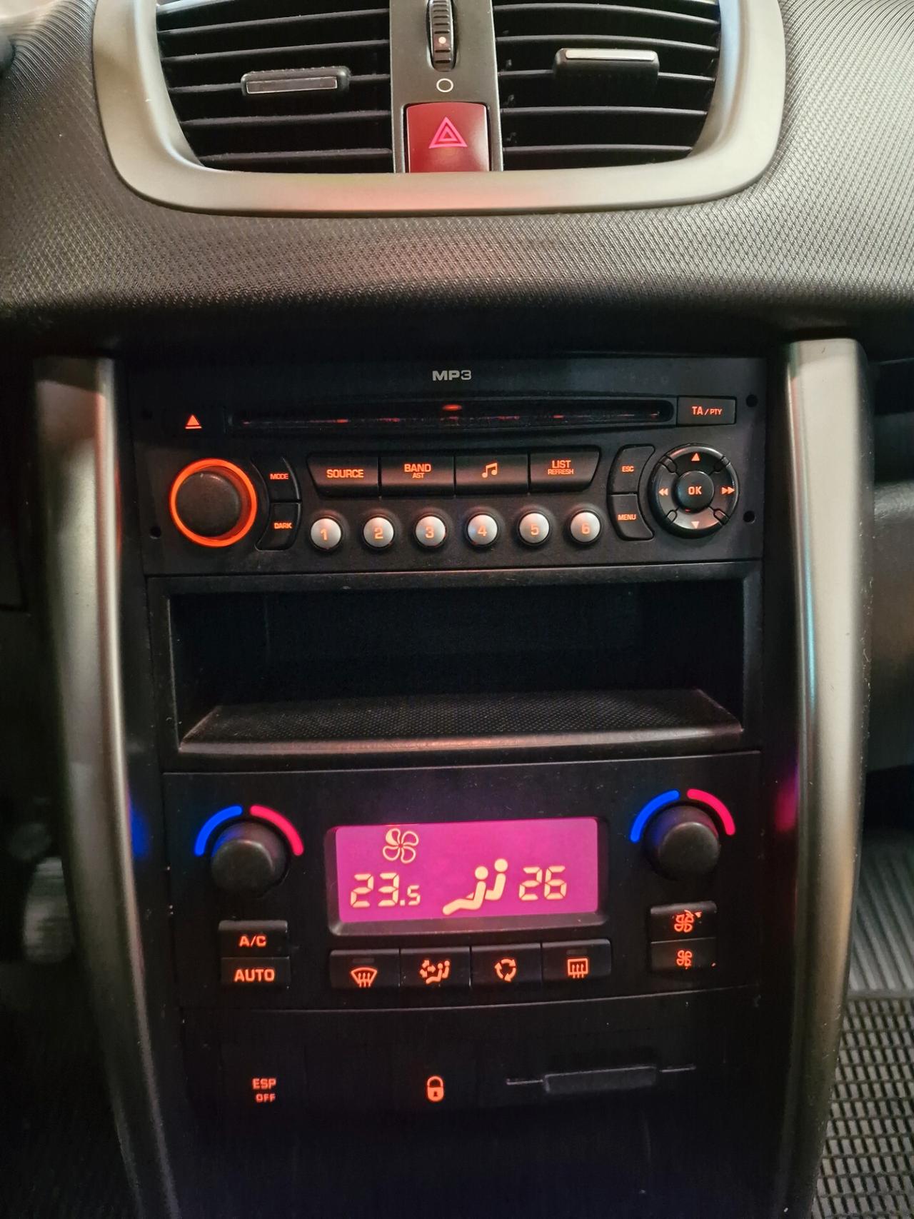 Peugeot 207 1.6 HDi 90CV SW Outdoor, 123 mila chilometri