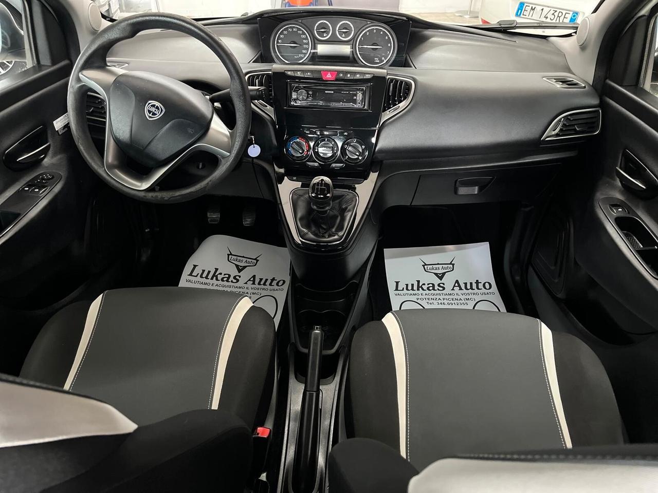 Lancia Ypsilon 0.9 TwinAir 85 CV 5 porte Metano Ecochic Elle