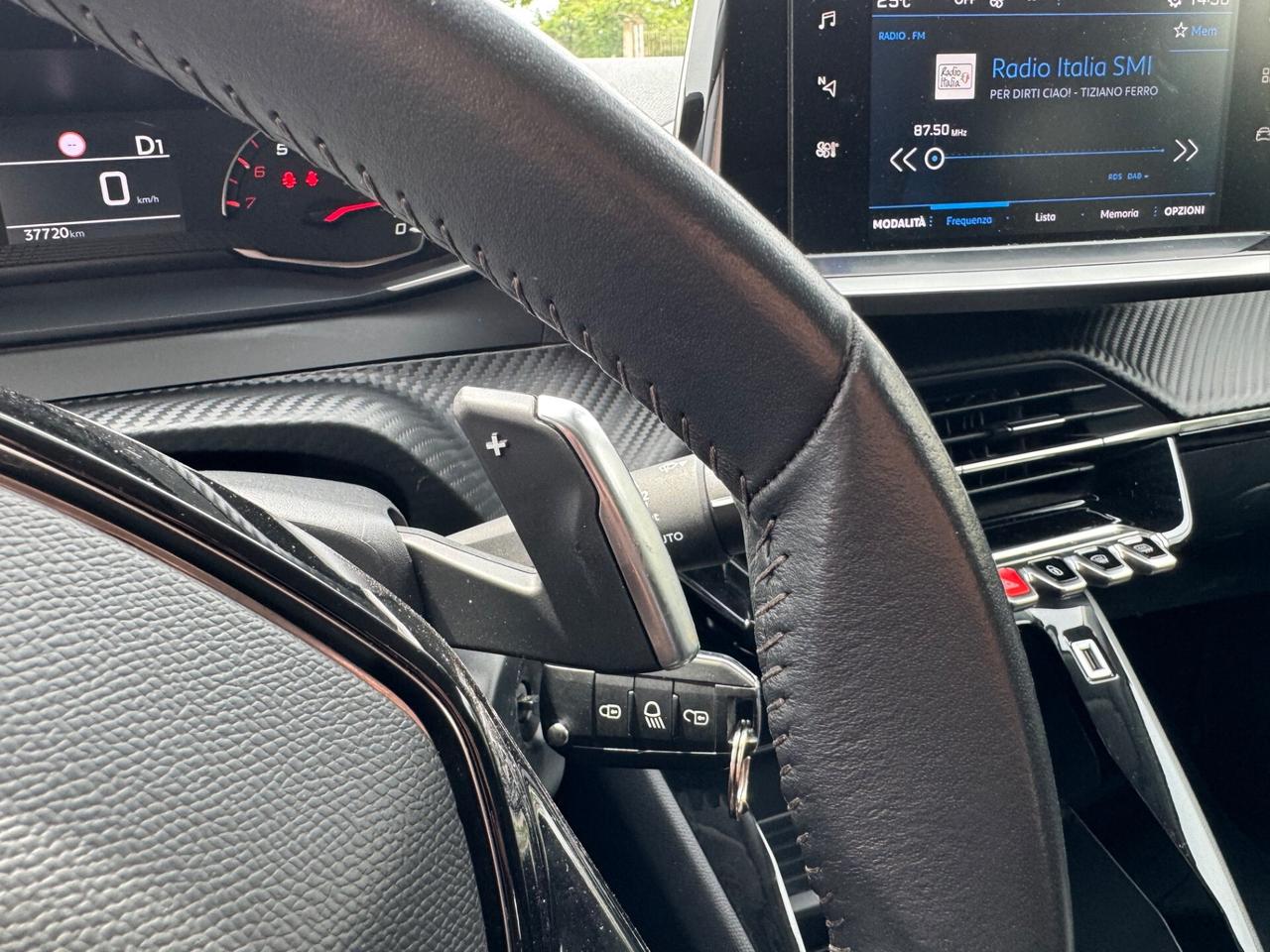 Peugeot 2008 PureTech 130 EAT8 37000KM