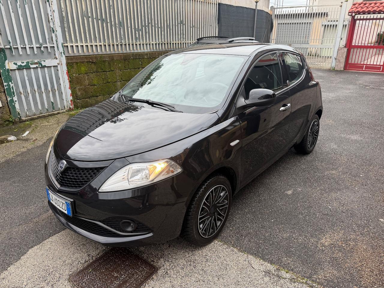 Lancia Ypsilon 1.2 5 porte GPL Ecochic Monogram