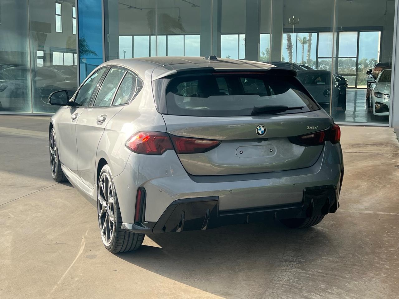 BMW 118 d MSport Pro possibilità noleggio no scoring