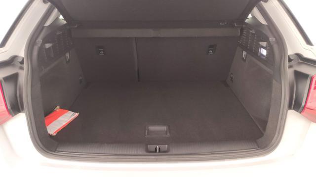 AUDI Q2 1.6 TDI S line Edition