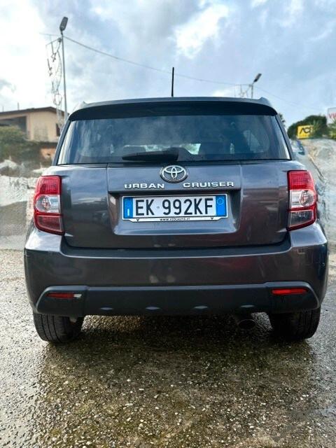 TOYOTA Urban Cruiser Urban Cruiser 1.4 D-4D AWD...