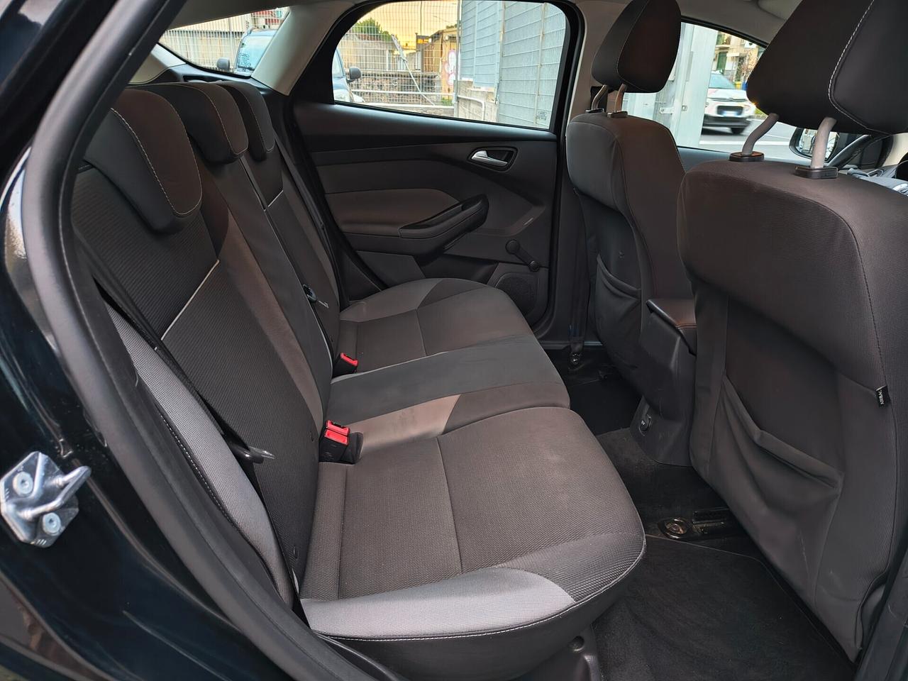 FORD FOCUS UNICO PROPRIETARIO 1.6 DIESEL BERLINA