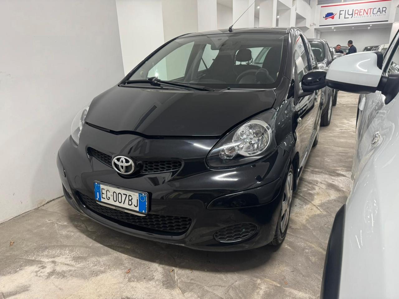 Toyota Aygo 1.0 12V VVT-i 5 porte Now Connect