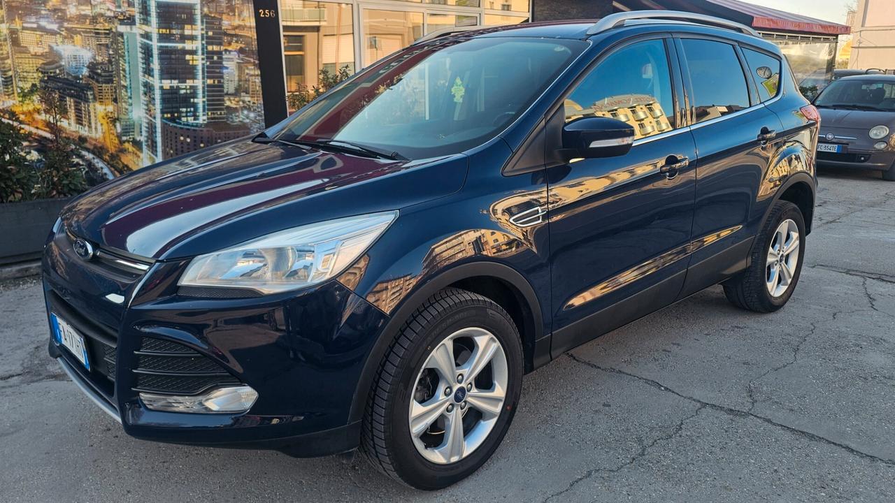 Ford Kuga 2.0 TDCI 120 CV S&S 2WD Titanium