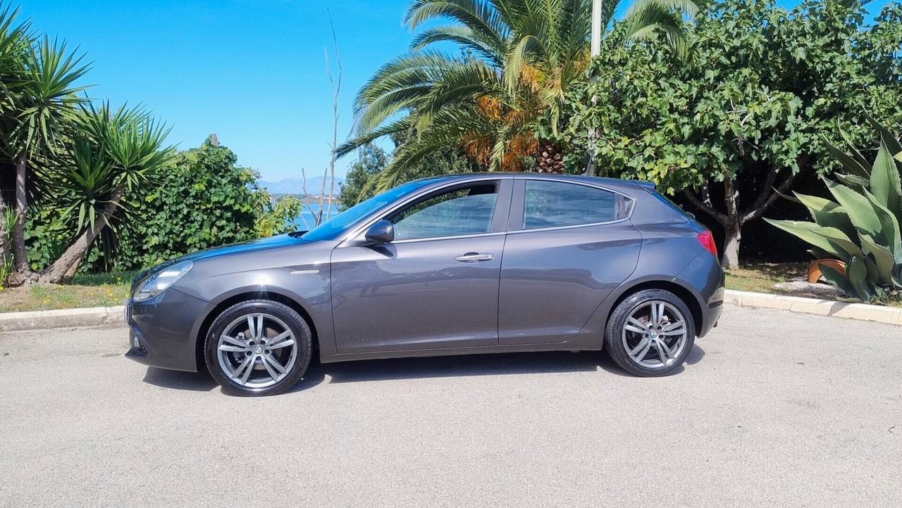 Alfa Romeo Giulietta 1.6 JTDm-2 105 CV Distinctive