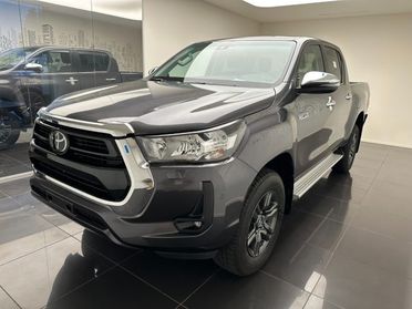 TOYOTA Hilux 2.4 D-4D A/T 4WD 4 porte Double Cab Lounge