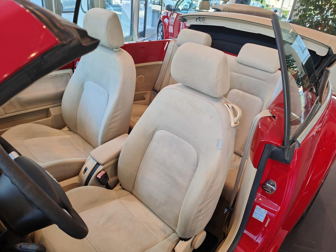 Volkswagen New Beetle 1.9 TDI 105CV Cabrio