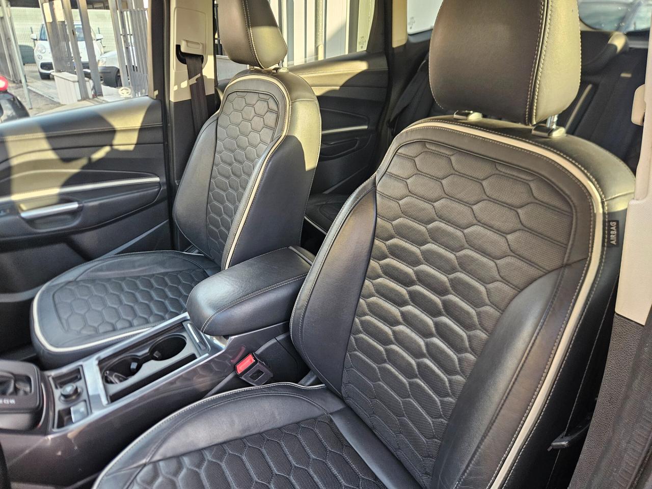 Ford Kuga 2.0 TDCI 150 CV S&S 4WD Powershift Vignale