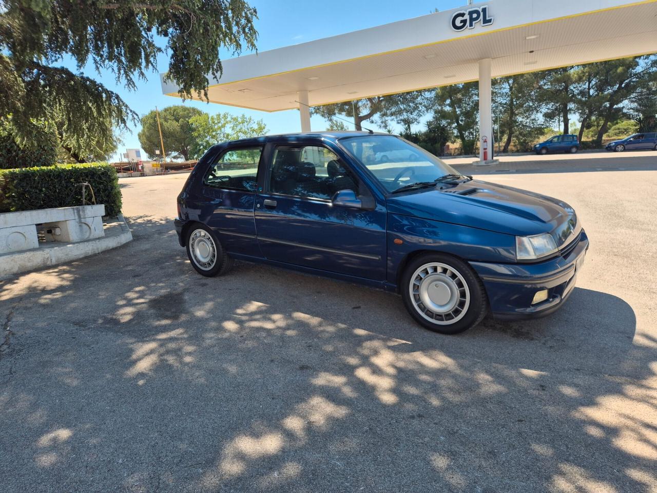 Renault Clio 1.8i 16V
