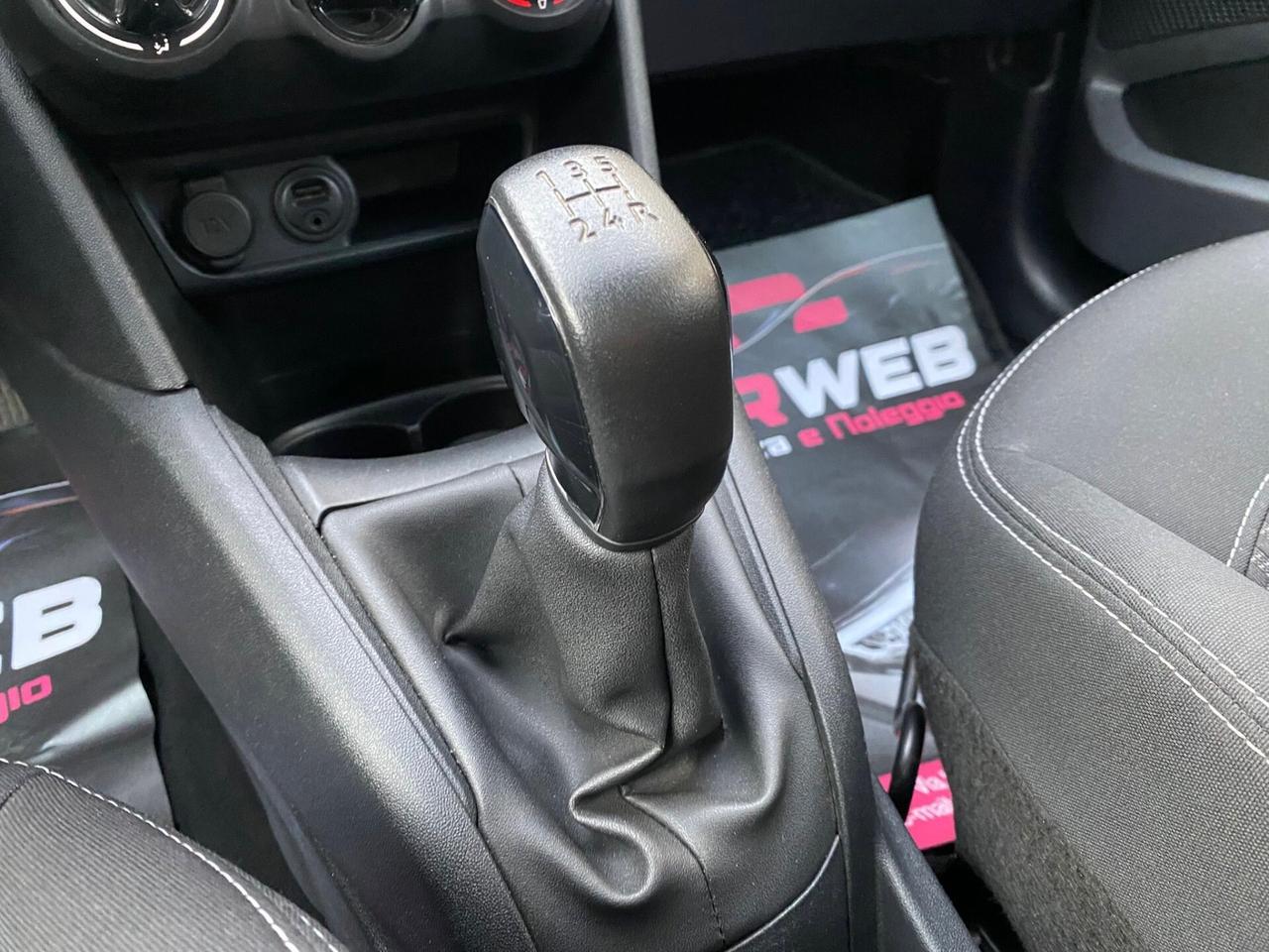 PEUGEOT 208 ALLURE PACK 1.6 75CV 2018