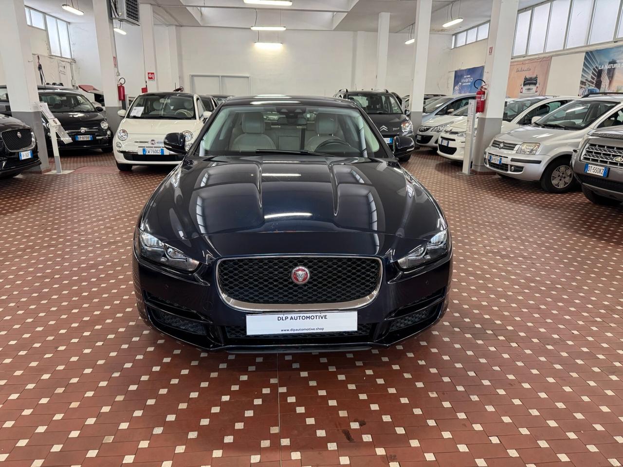 Jaguar XE 2.0 D Turbo 180 CV AWD aut. Portfolio - 4X4