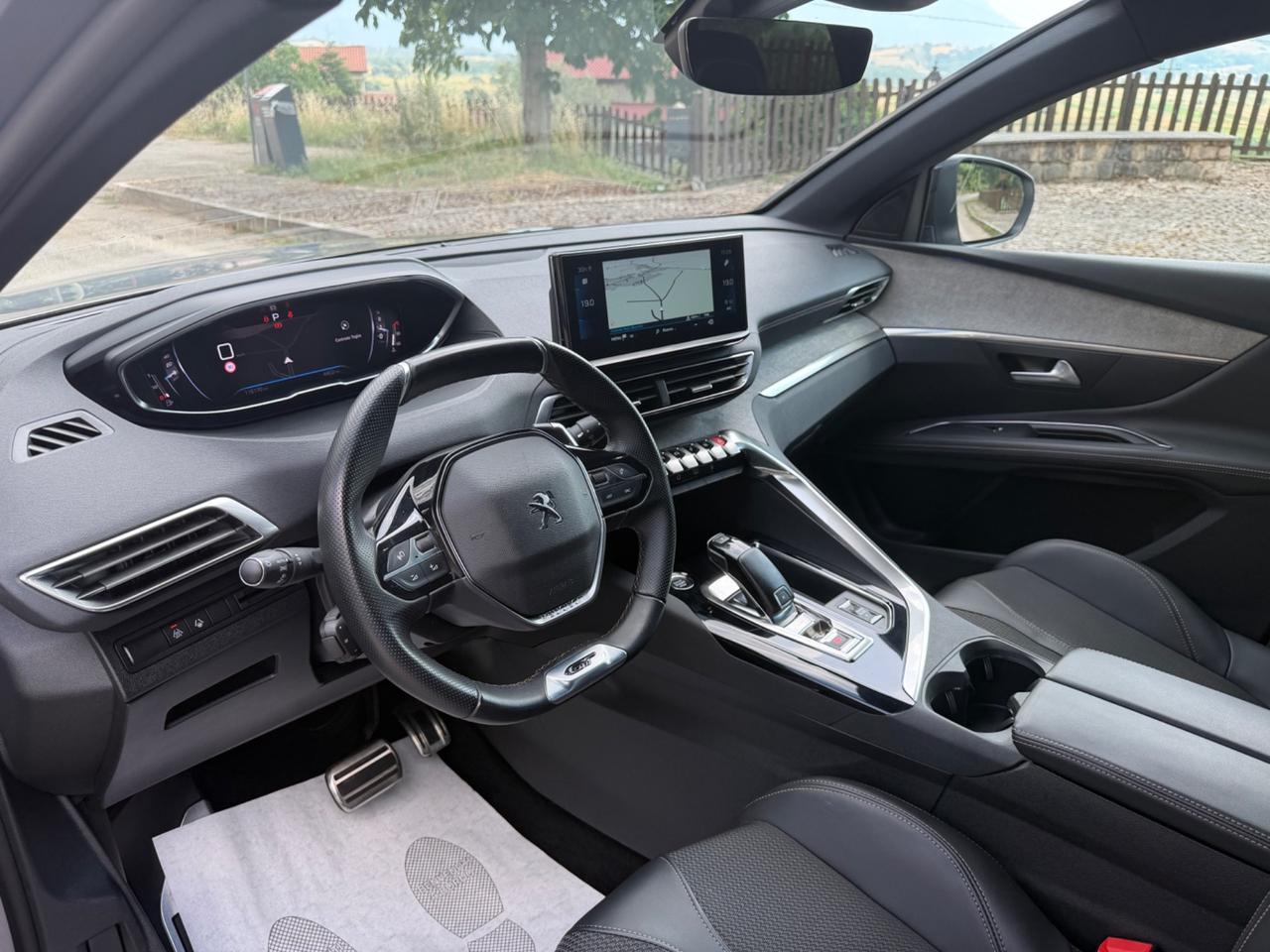 Peugeot 3008 BlueHDi 130 S&S EAT8 GT