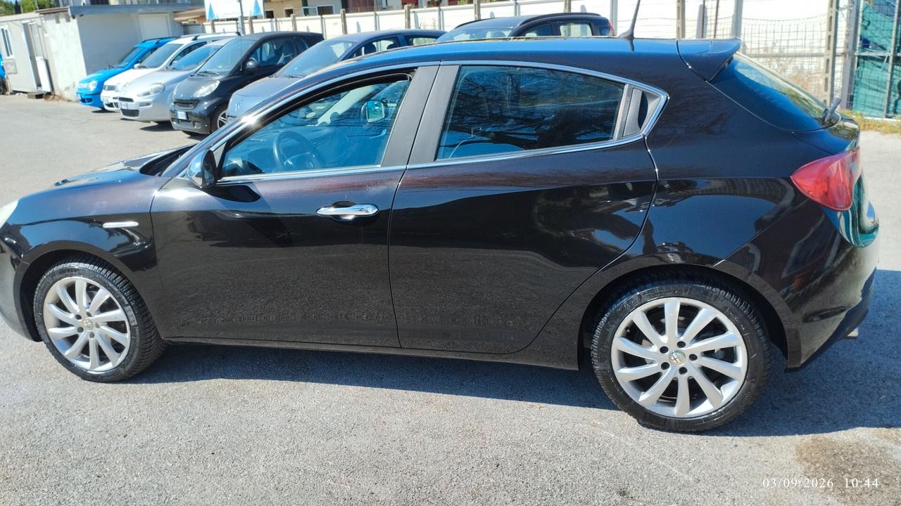 Alfa Romeo Giulietta 1.6 JTDm-2 105 CV Exclusive