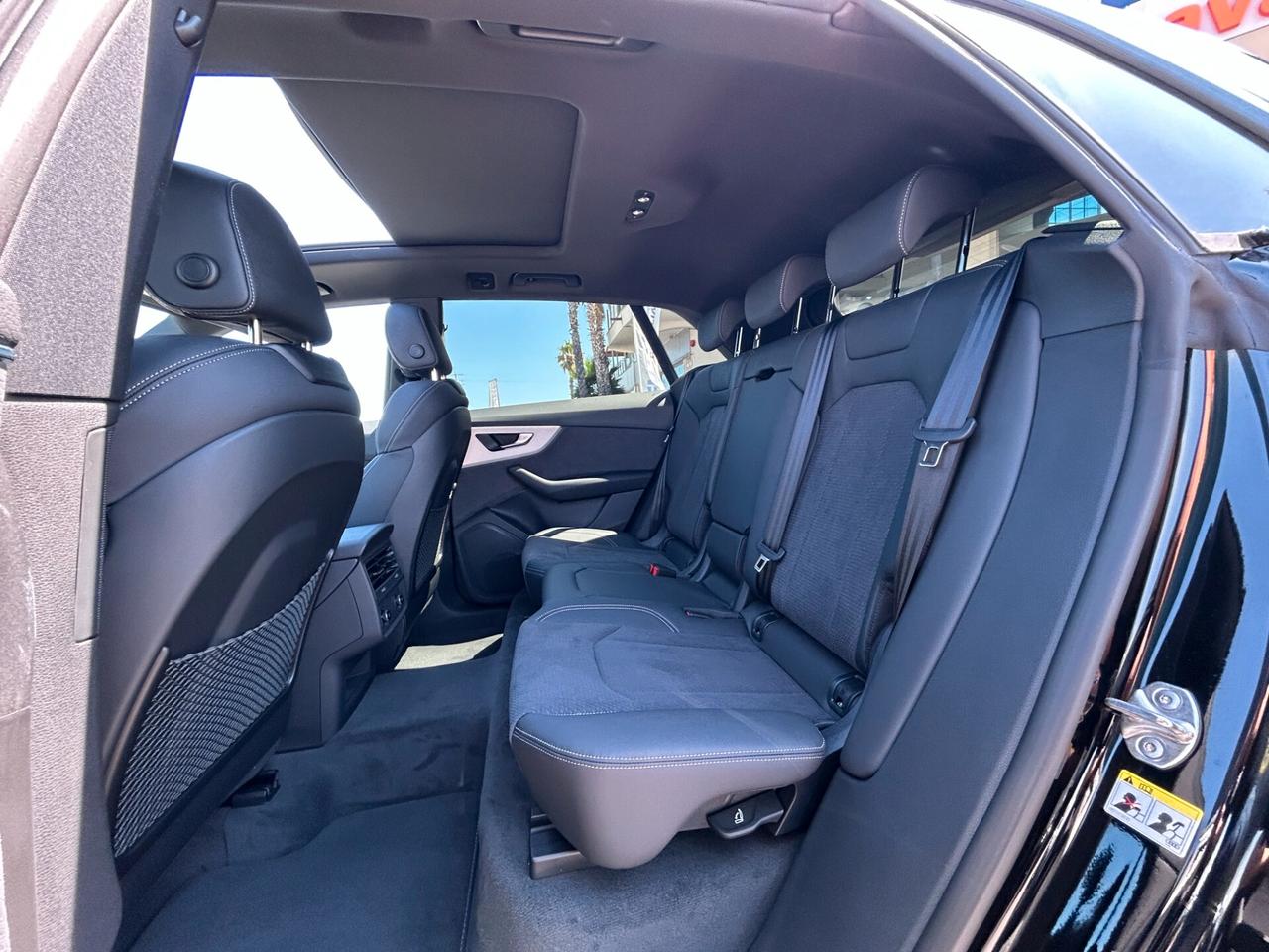 Audi Q8 3.0 tdi mhev S line edt quattro 286cv tiptronic KM0