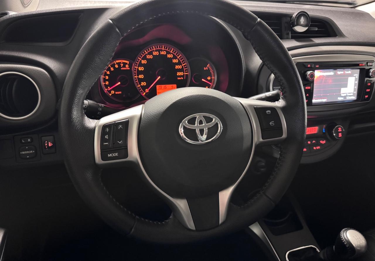 Toyota Yaris 1.0 5 porte Lounge