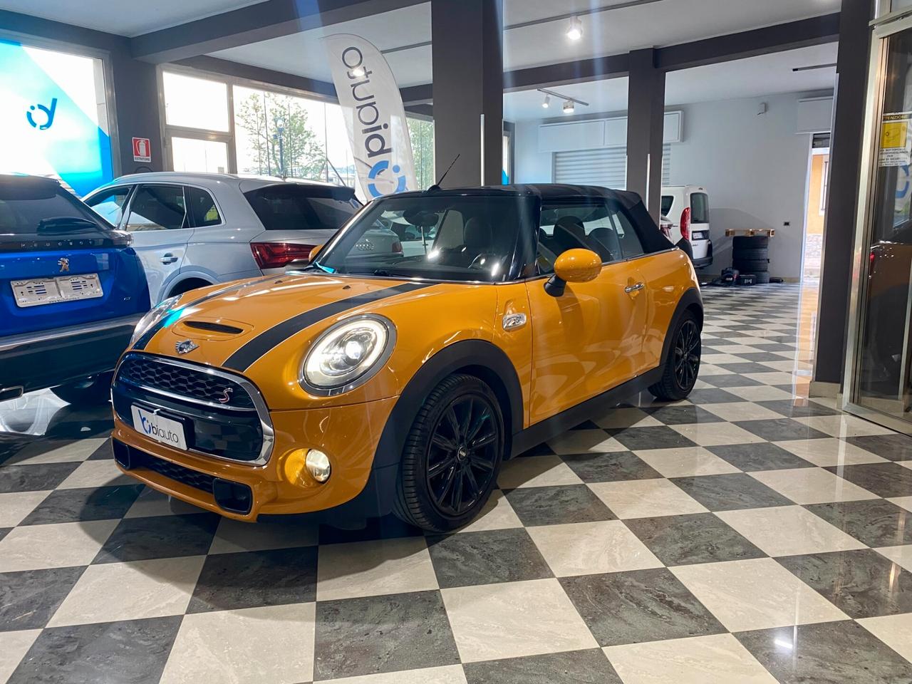 Mini 2.0 Cooper SD aut. Hype Cabrio-2017