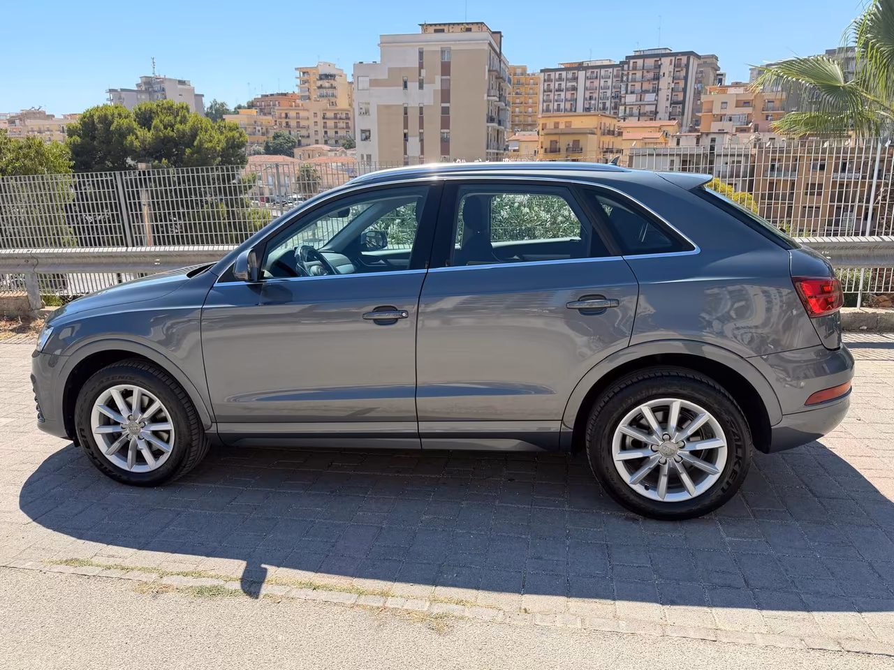 Audi Q3 2.0 TDI 150 CV S tronic Sport