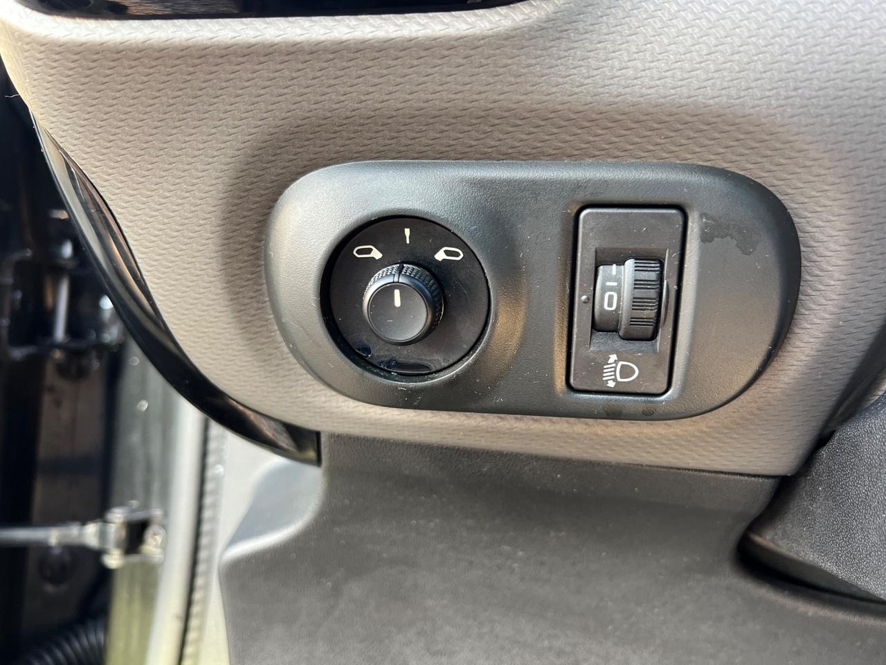 Citroen C4 Cactus BlueHDi 100 S&S ETG6 Shine