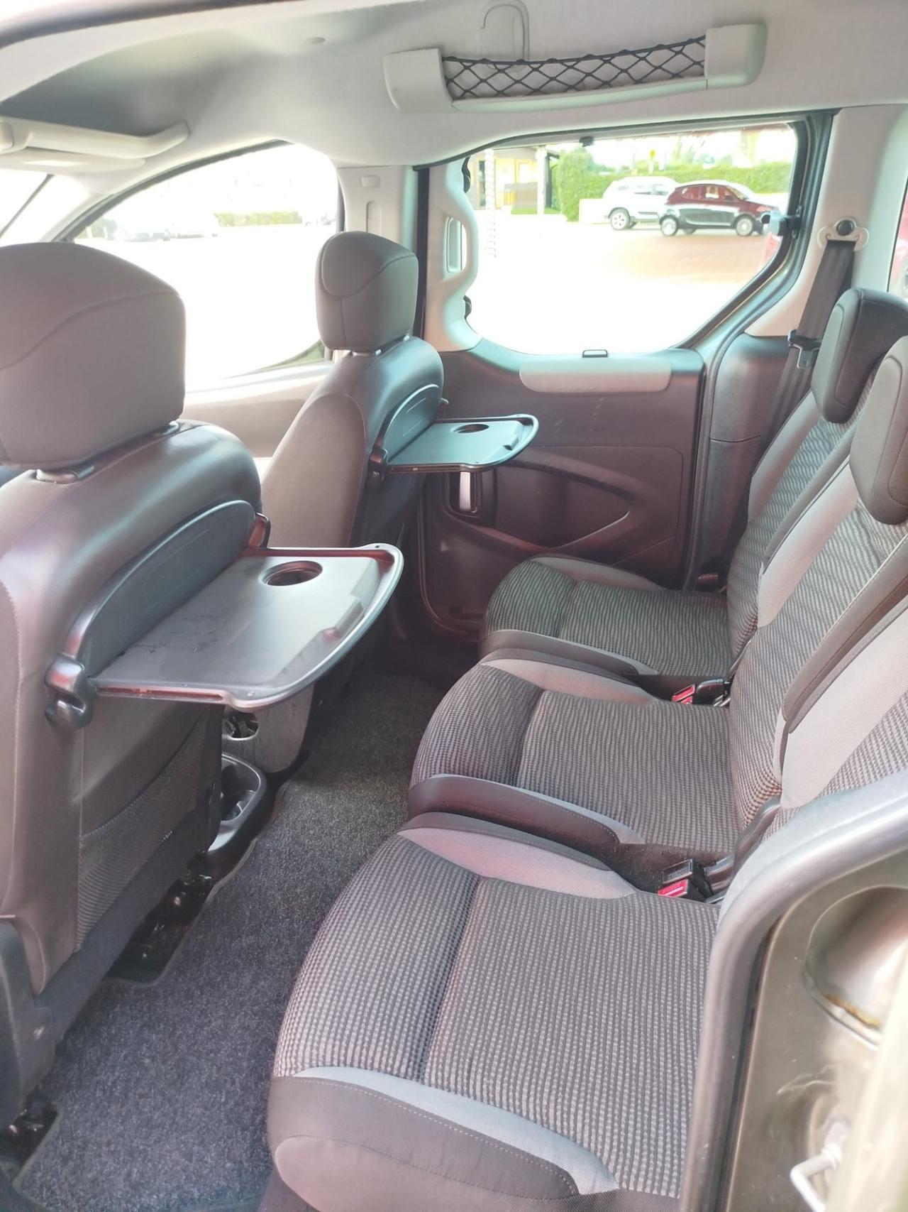 Peugeot Partner Tepee 1.6 HDi 112CV Outdoor