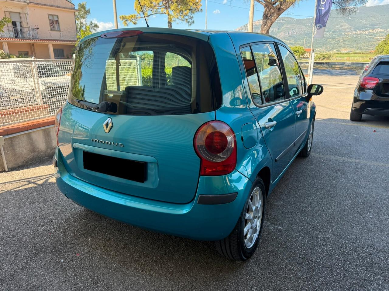Renault Modus 1.5 dCi 85CV Luxe Dynamique