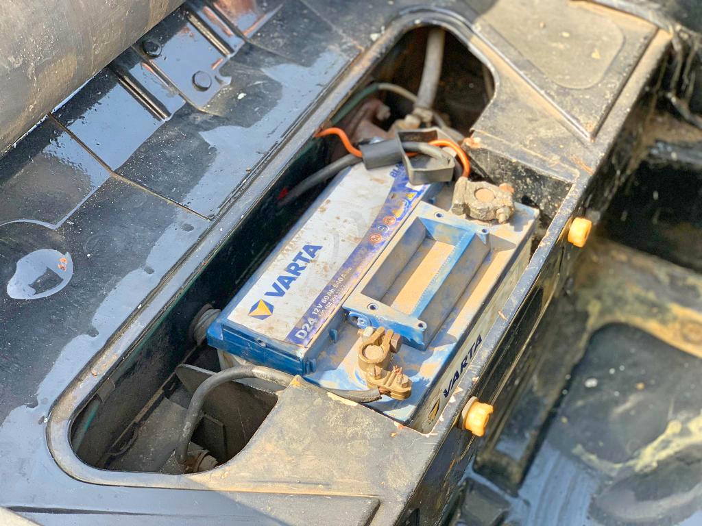 Fiat 850 SPIDER SPORT targa oro Asi