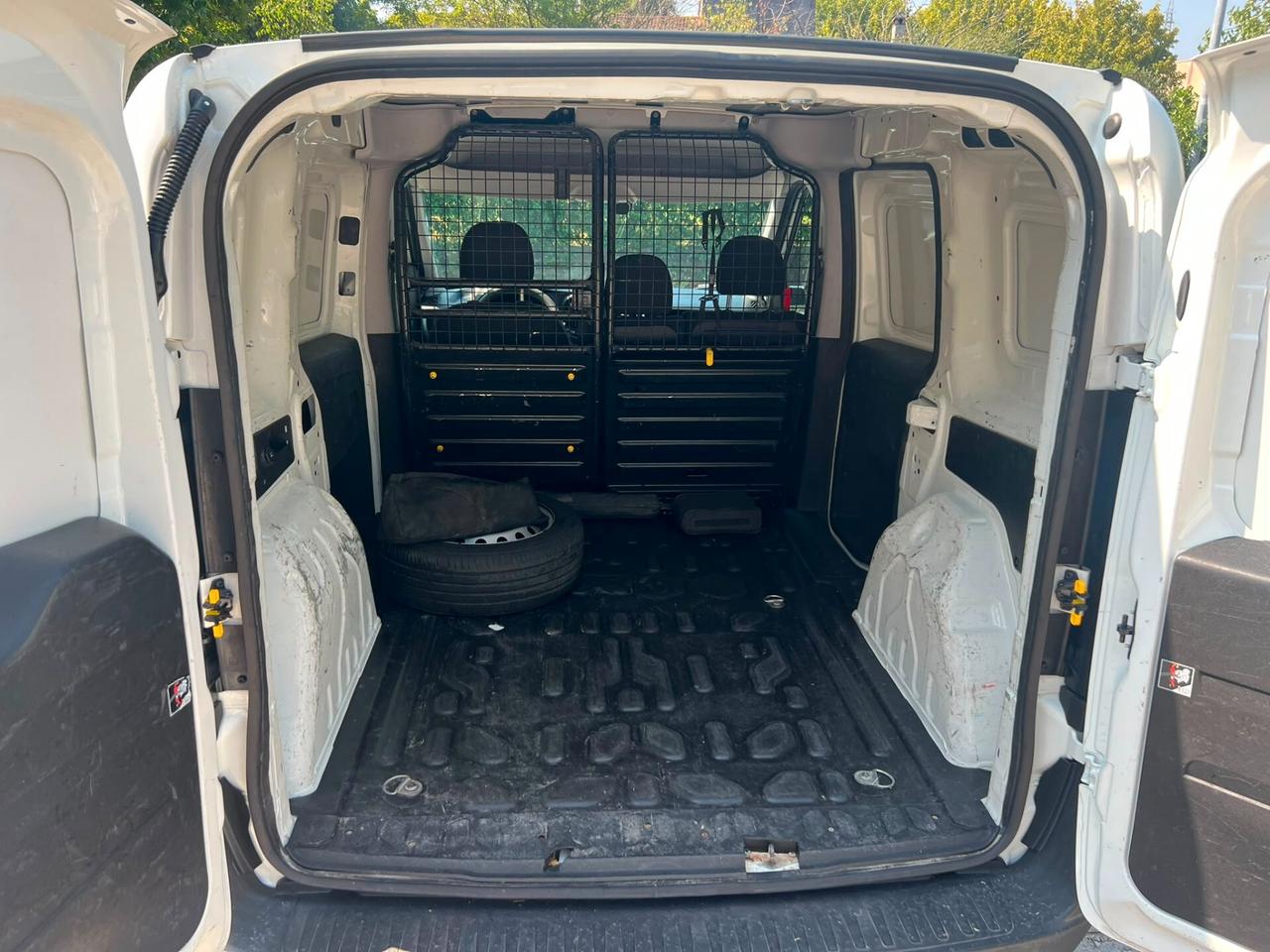 Fiat Doblò 1.6 MJT 105CV Pianale Cabinato Maxi 3 posti