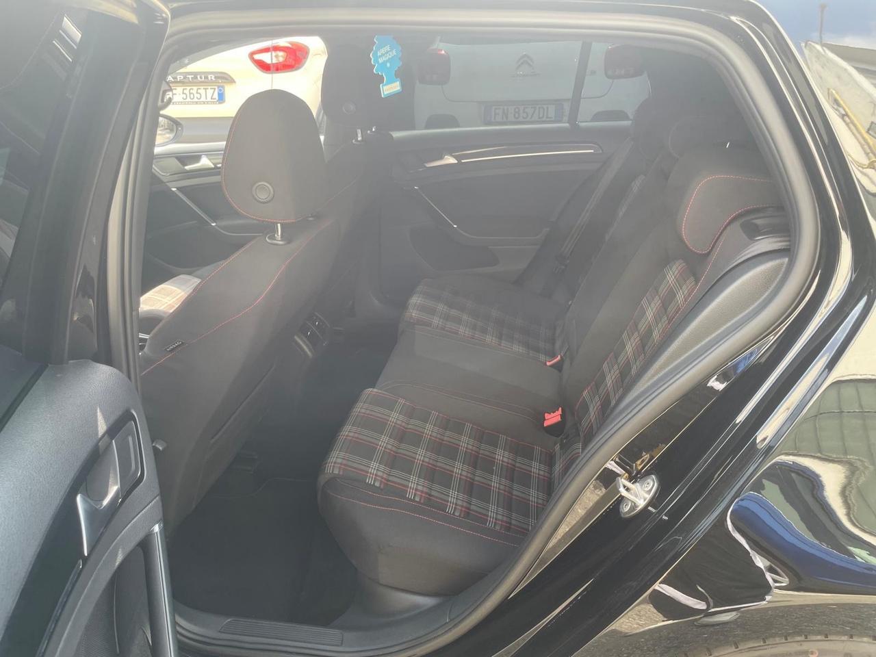 Volkswagen Golf GTI Performance 2.0 TSI DSG 5p. BlueMotion Technology