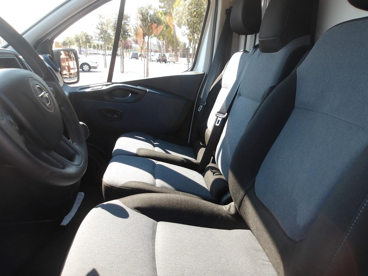 OPEL VIVARO 1.6 DIESEL-GARANZIA FULL-2018