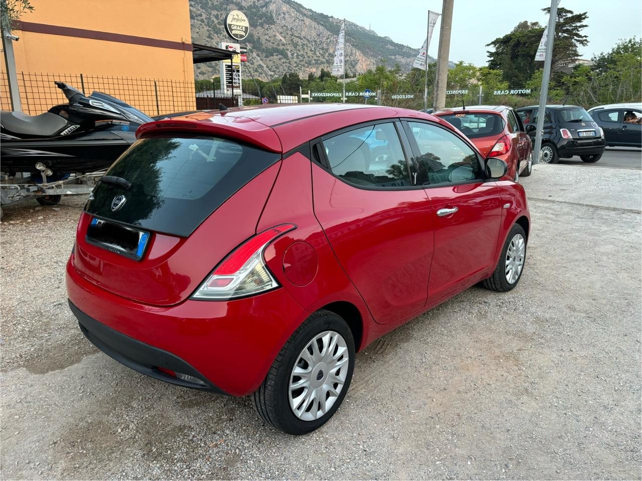 Lancia Ypsilon 1.2 69 CV 5 porte GPL Ecochic Gold