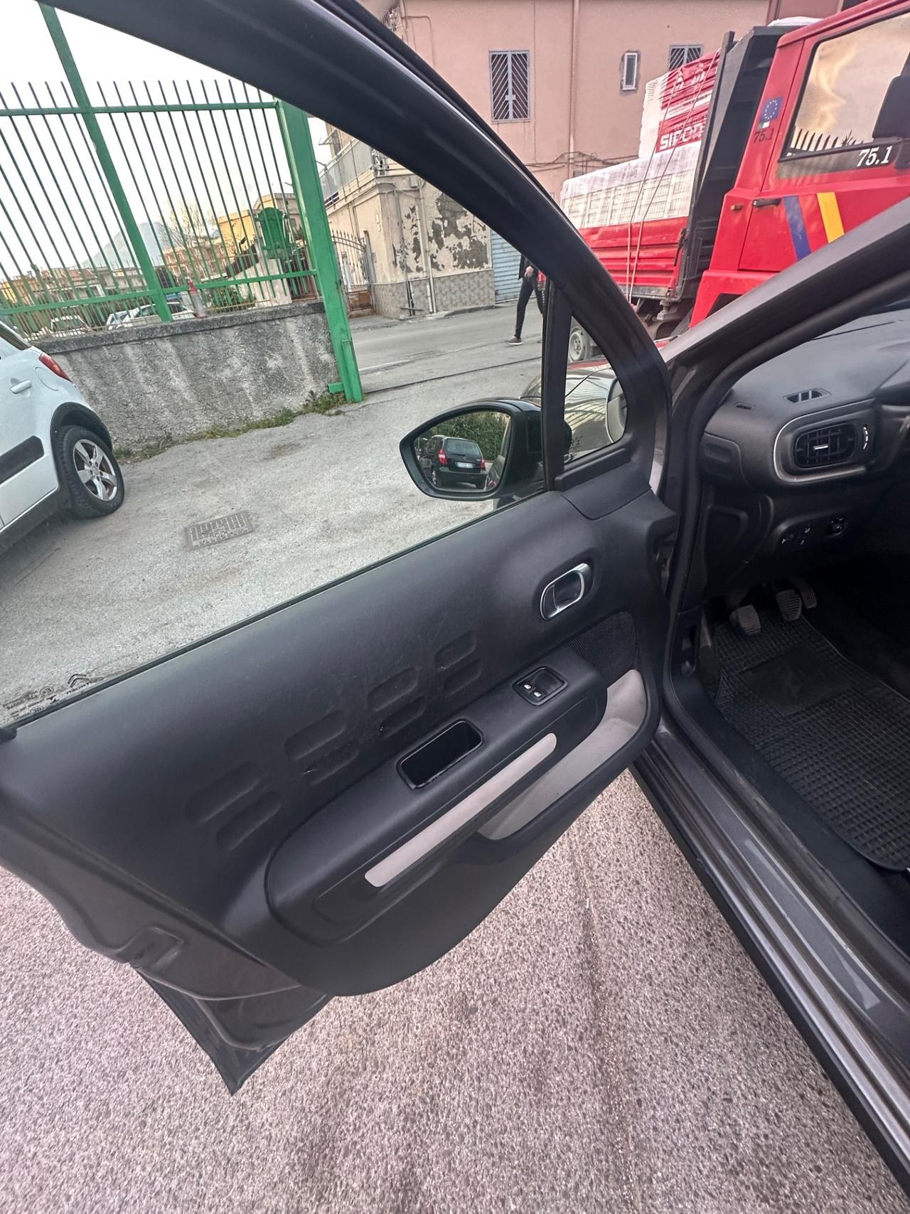 Citroen C3 PureTech 82 GPL Shine