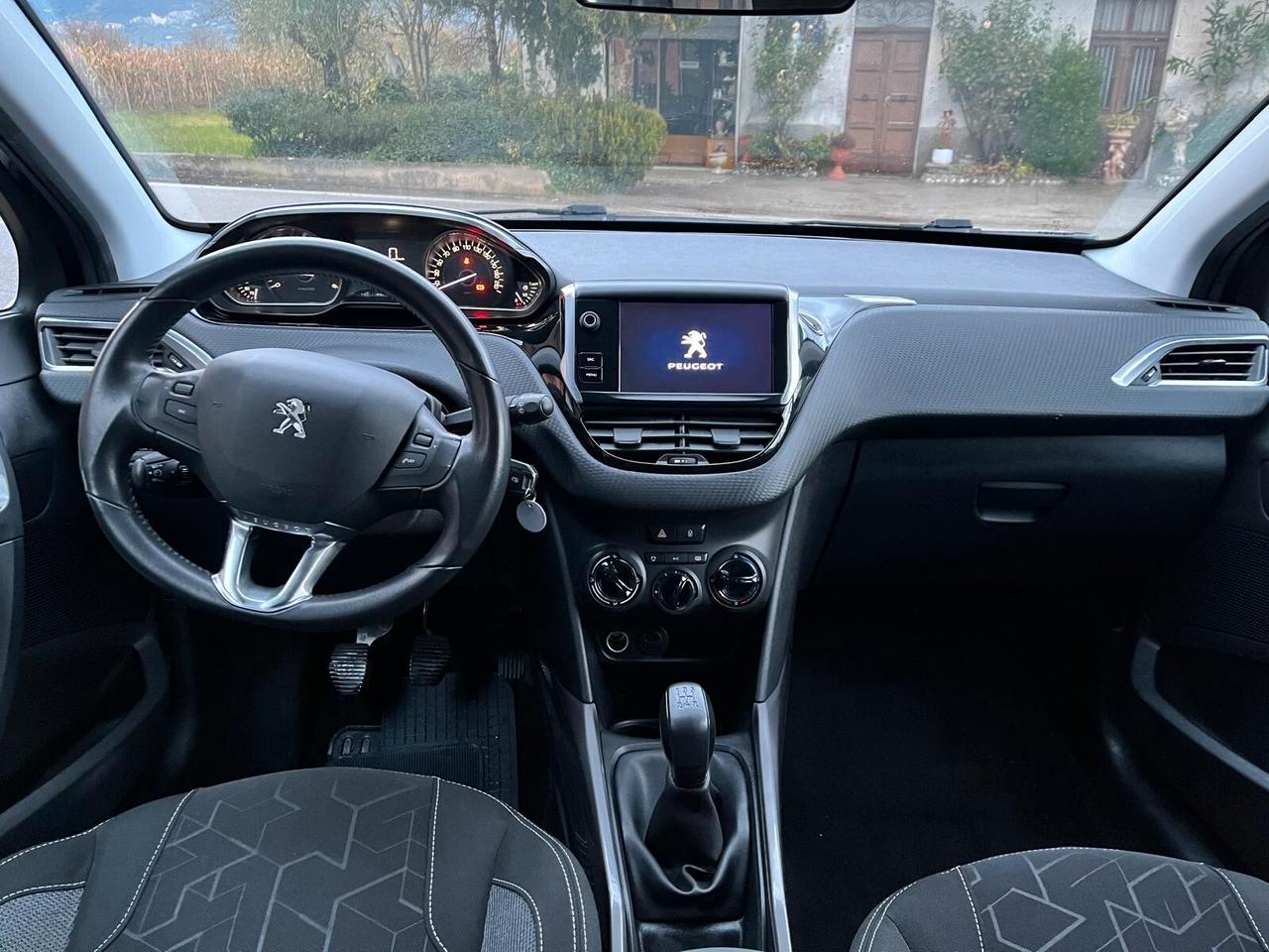 Peugeot 2008 BlueHDi 100 Active