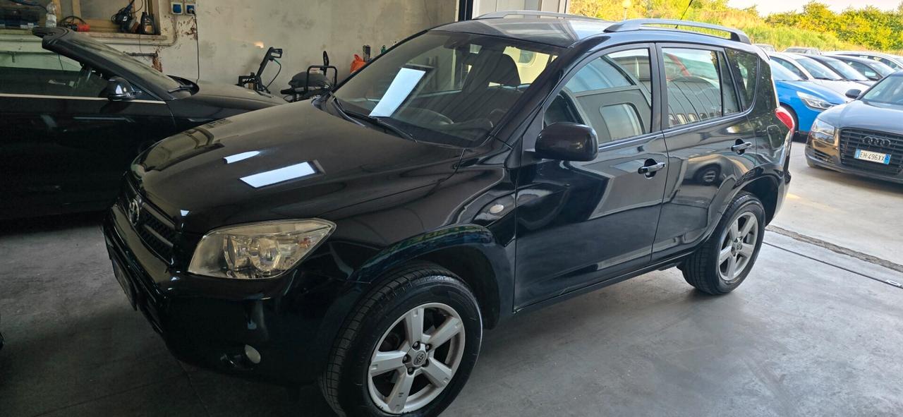 Toyota RAV 4 RAV4 Crossover 2.2 D-4D 150 CV DPF Luxury