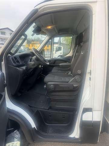 Iveco Daily 35C16H3.0 Cent Reg Teli 3 lati4440x2240x2850kg1000