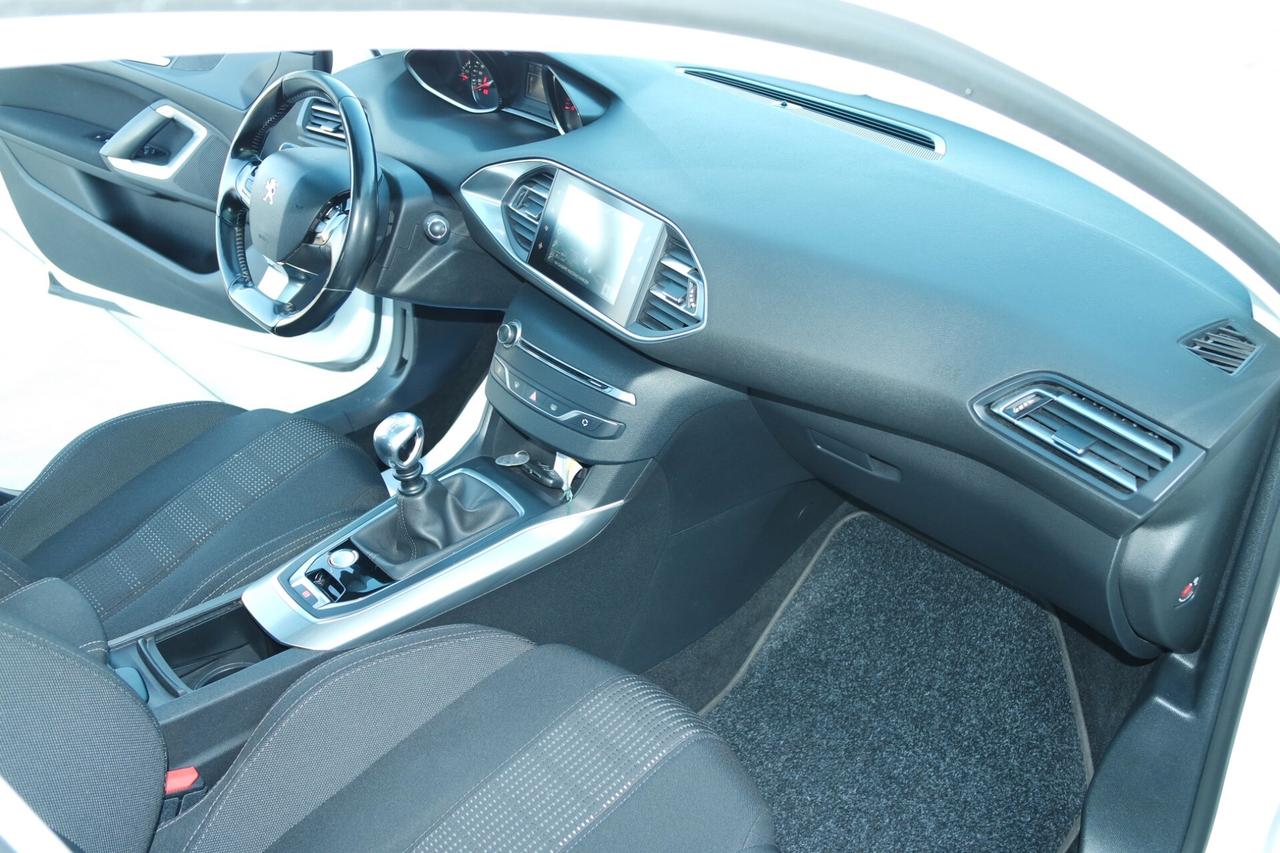 Peugeot 308 BlueHDi 120 S&S Allure